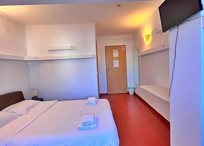 Guest house Pensiunea Hanna 2*